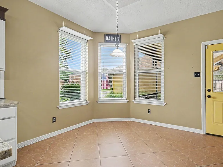 51 Cranberry Ct — Photo 10