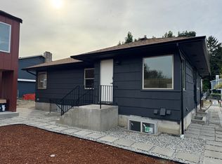 5922 28th Ave S #B, Seattle, WA 98108