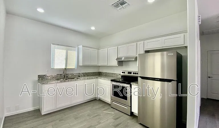 1310 S San Jacinto Dr #1 — Photo 13