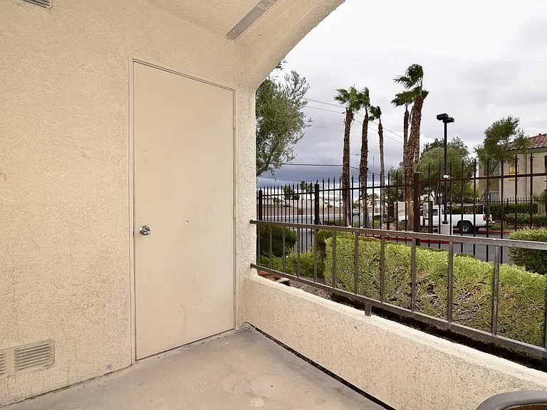 7885 W Flamingo Rd #1140 — Photo 21