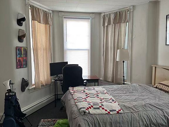 3rd image of 7 Hickok Pl #1