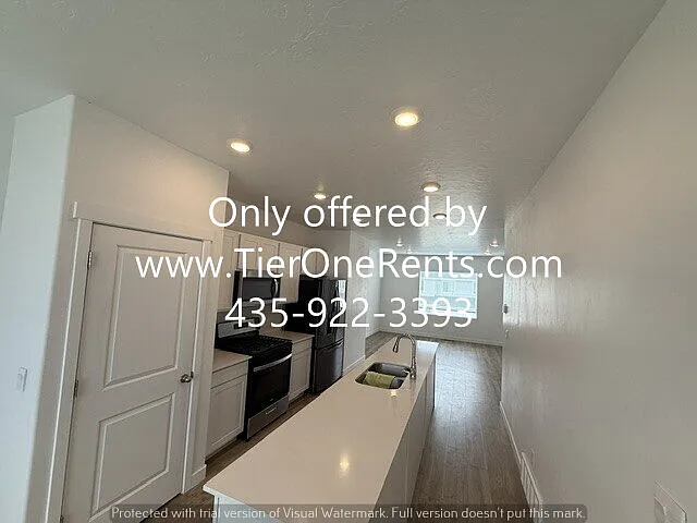 958 E Drifter Ln — Photo 5