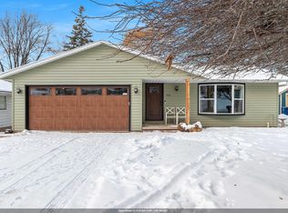 526 Bader St, Green Bay, WI 54302