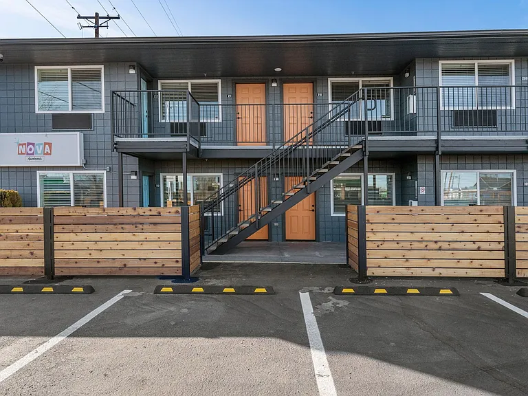 Nova Apartments — Photo 20