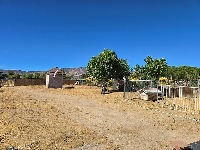 2828 W Avenue O8 — Photo 44