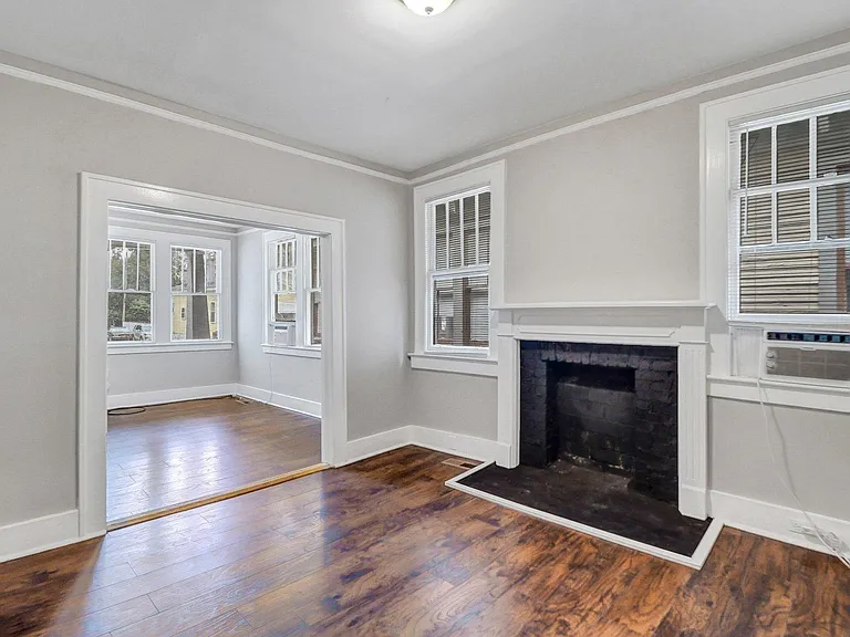 708 W Victory Dr #A — Photo 13