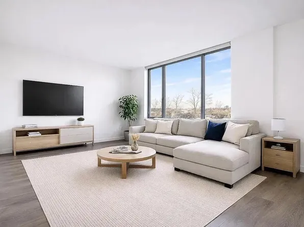 1524 Sheepshead Bay Road image 1 of 27