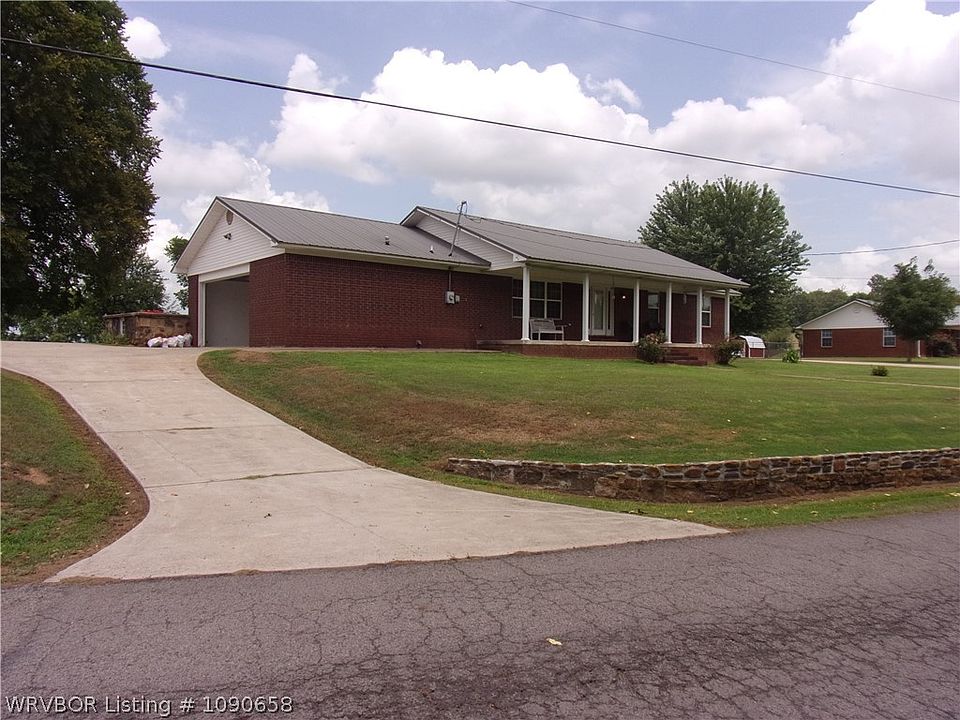 1st image of 700 N Main St
