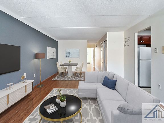 3rd image of 811 Elton Ave Floor 2