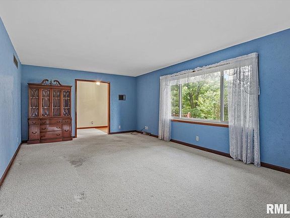 5th image of 18112 Apple Tree Ln