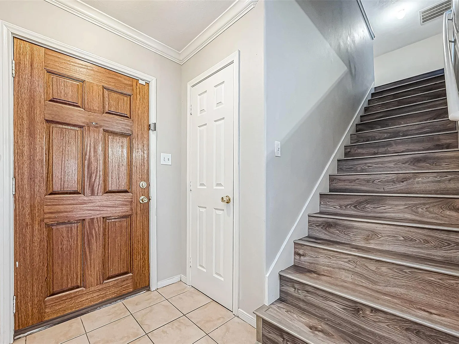 3 bed, 2.5 bath, 1626 sqft, $1,950 — Photo 4