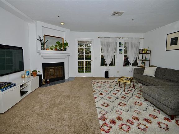 5th image of 3865 Albatross St APT 8