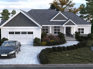 W253N5598 Crescent Hill Dr, Sussex, WI 53089