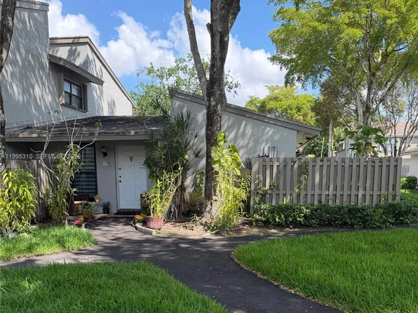 10669 SW 113th Pl #84W, Miami, FL 33176