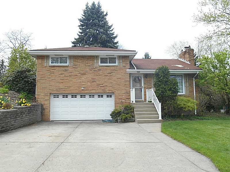 1st image of 403 Southridge Dr