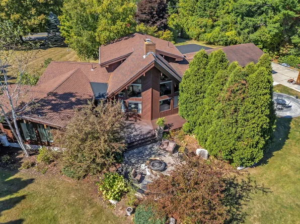 391 Beech Hill Road, Auburn, ME 04210