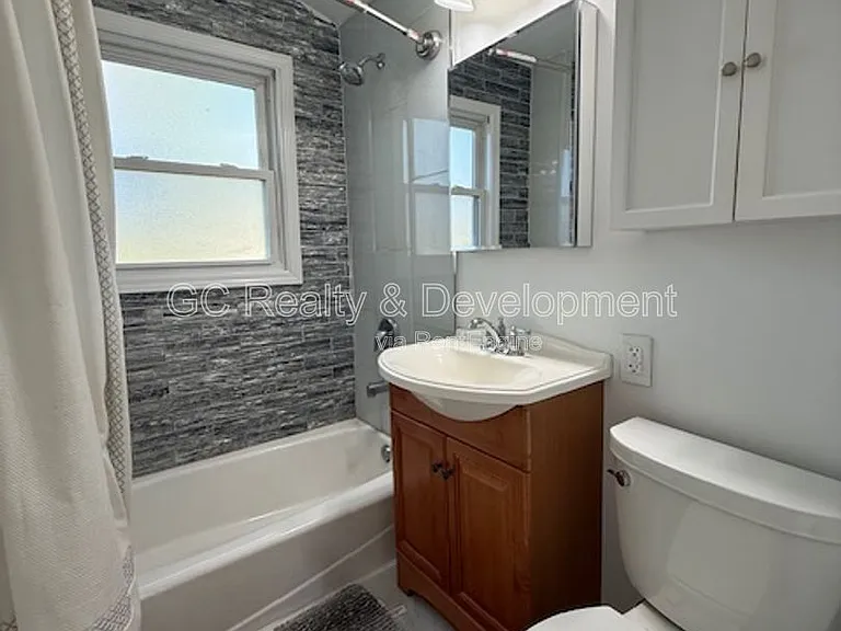 2N278 Prairie Ave — Photo 9