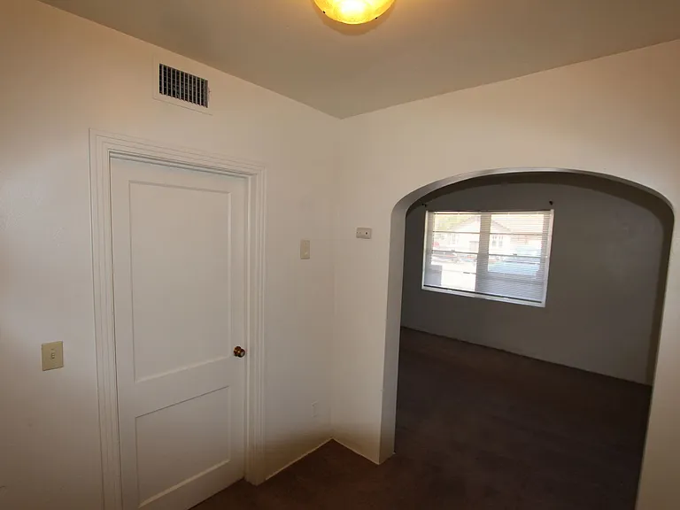 324 N San Francisco St — Photo 6
