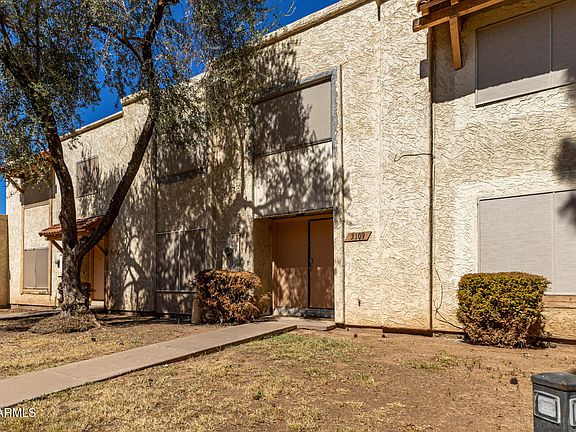 3rd image of 3109 W HARMONT Drive