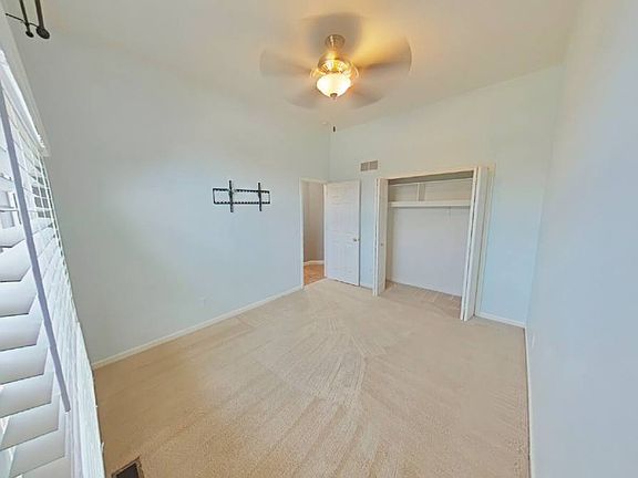 5th image of 21494 Pine Cone Dr