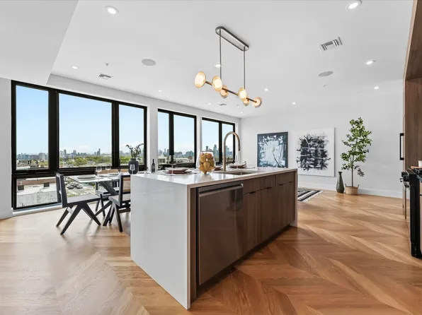 433 Central Avenue image 1 of 36