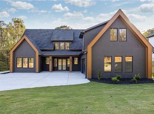 101 Deer Canyon Dr, Auburn, GA 30011