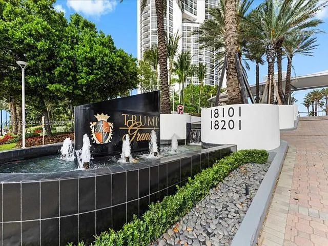 18201 Collins Ave #601A — Photo 7