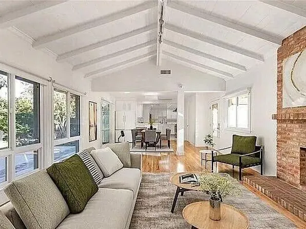 5701 Corbin Ave, Tarzana, CA 91356