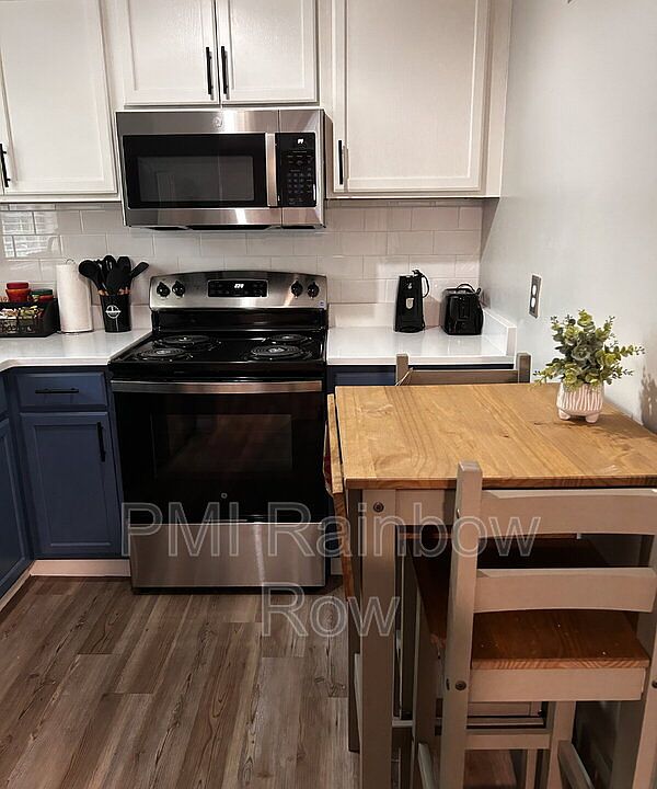 1st image of 144 Williman St