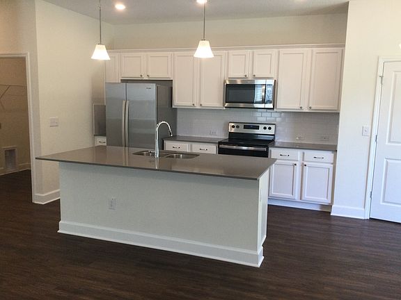 4th image of 29657 Passerine Ct