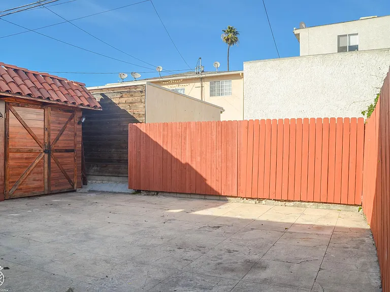 5407 Monroe St — Photo 35