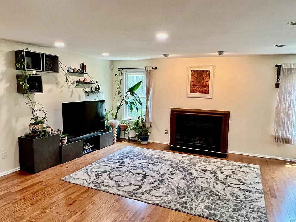 4106 Springbrook Dr #4106