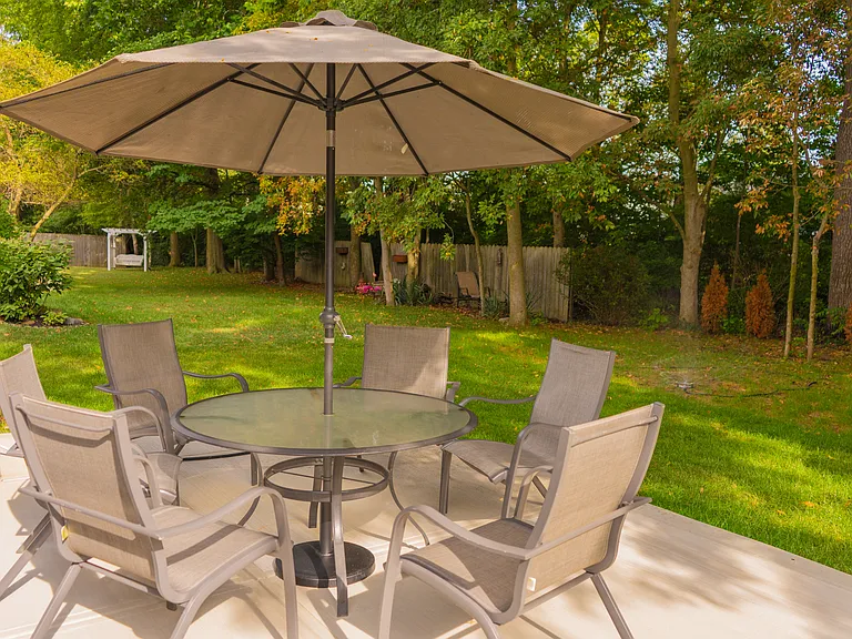 3568 Frenchpark Dr — Photo 3