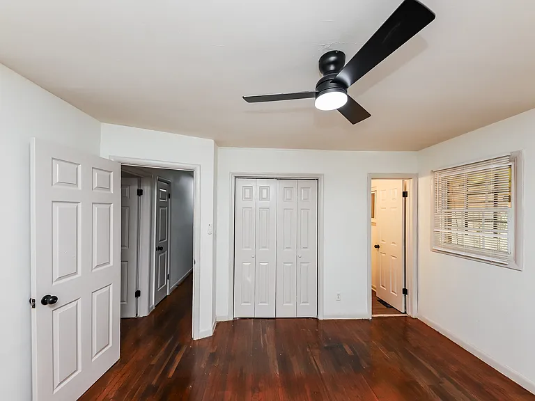 210 Oak Dr SE — Photo 10