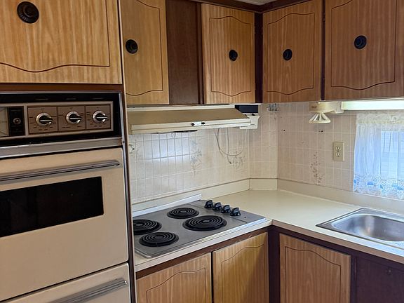 3rd image of 6348 New York St