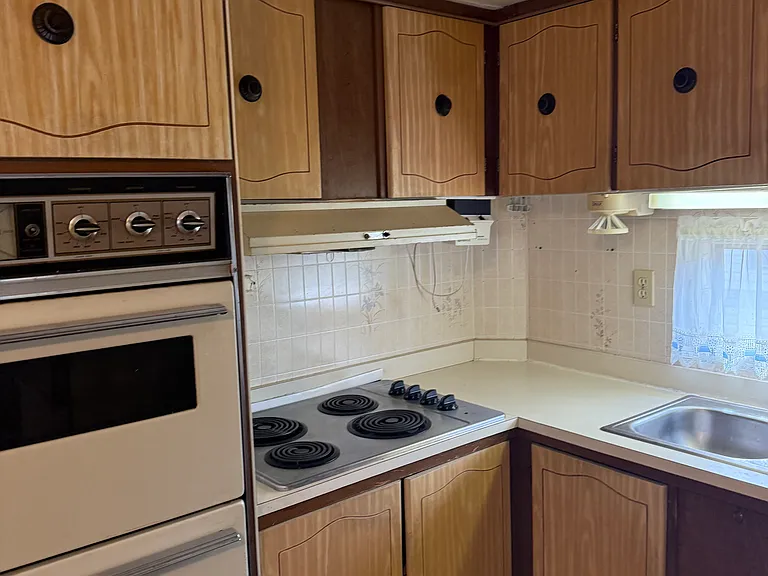 6348 New York St — Photo 3