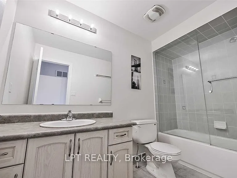 46 Ozner Cres — Photo 2