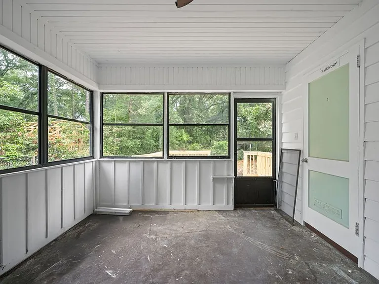 4273 Vega Dr — Photo 17