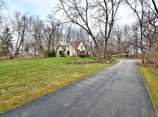 2030 Hawthorne Dr, Elm Grove, WI 53122