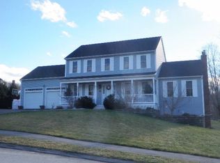 12 Hilltop Farm Rd, Auburn, MA 01501