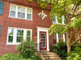 1900 N Rhodes St APT 71, Arlington, VA 22201