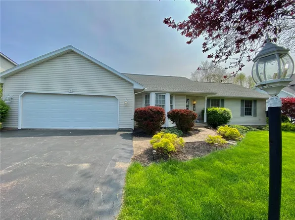 86 Saint Katherine Way, Brockport, NY 14420