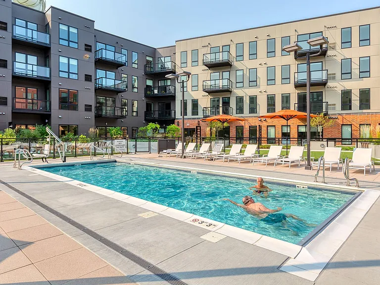 Avidor Glenview 55+ Active Adult Apartment Homes — Photo 6