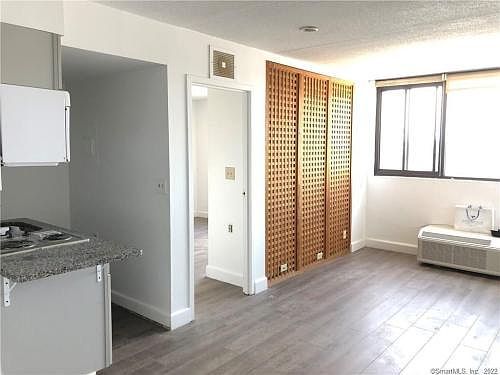 2nd image of 60 Strawberry Hill Ave Unit 617
