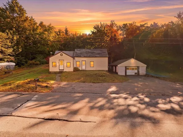 82 Pleasant Pond Road, Francestown, NH 03043