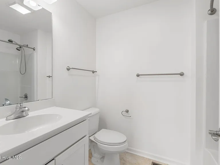 1103 Pirates Landing Dr — Photo 33