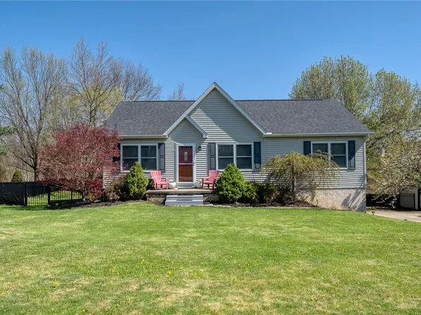 208 Pointe West Dr, Mc Donald, PA 15057