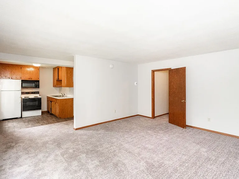 10108 Penn Ave S — Photo 12