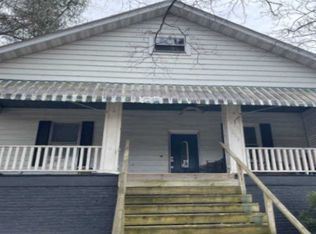 220 E Fincastle Tpke, Tazewell, VA 24651