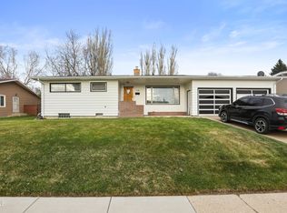 1318 4th Ave E, Williston, ND 58801